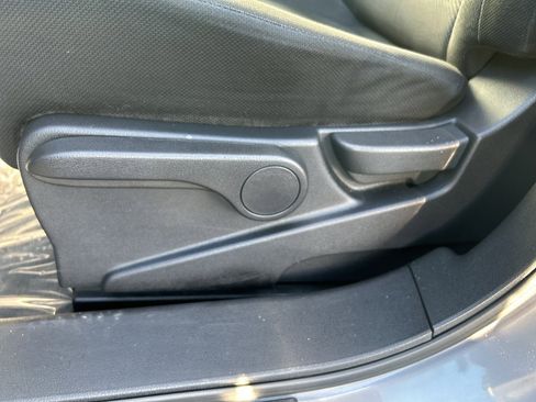 Used 2015 Nissan Rogue S w/ Convenience Package image 19