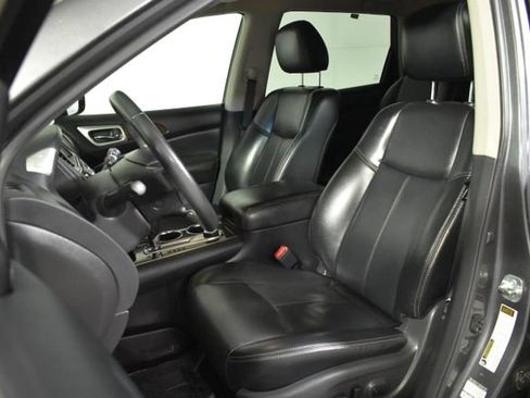 Used 2015 Nissan Pathfinder SL AWD/4WD image 9