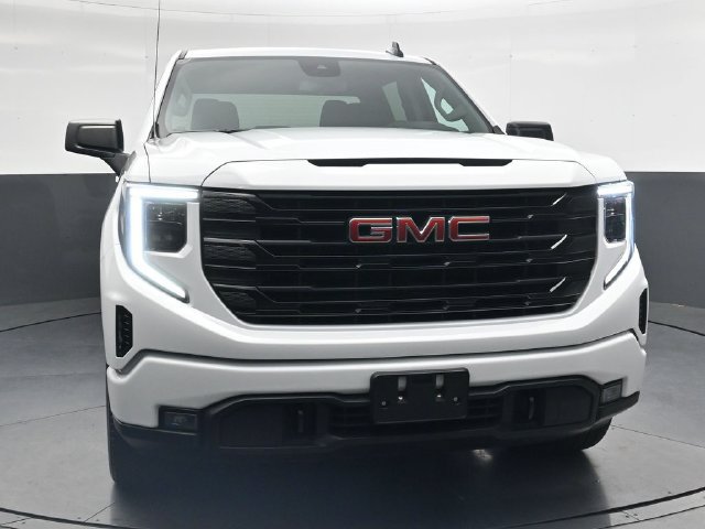Used 2024 GMC Sierra 1500 Elevation AWD/4WD image 11
