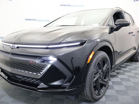 New 2026 Chevrolet Equinox EV RS image 11