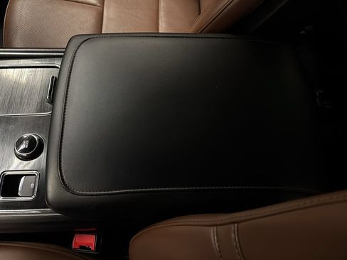 Used 2022 Lincoln Aviator Grand Touring AWD/4WD image 20