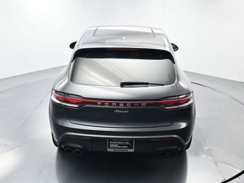 Certified 2023 Porsche Macan AWD/4WD image 35