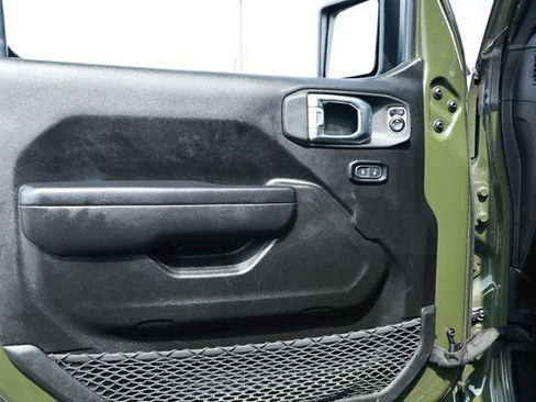 Certified 2024 Jeep Wrangler Unlimited AWD/4WD image 21