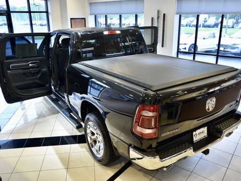 Used 2019 RAM 1500 Big Horn AWD/4WD image 9