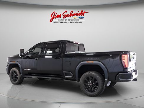 Used 2026 GMC Sierra 2500 AT4 w/ AT4 Premium Plus Package AWD/4WD image 4