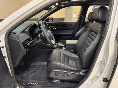 Used 2026 Honda CR-V Sport Touring image 8