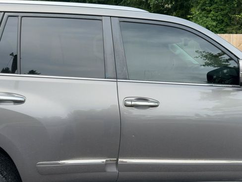 Used 2014 Lexus GX 460 w/ Premium Package AWD/4WD image 25