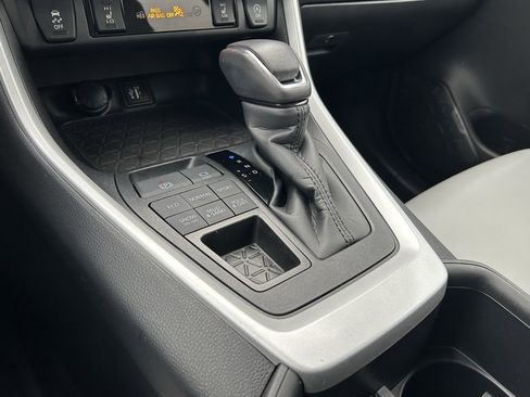 Certified 2025 Toyota RAV4 XLE Premium image 21