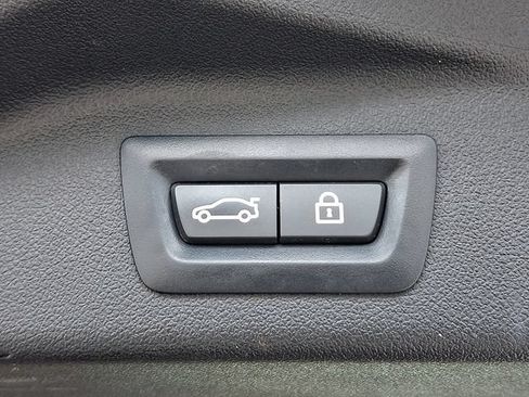 Used 2019 BMW X7 xDrive40i w/ Premium Package AWD/4WD image 28