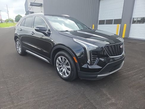 Used 2019 Cadillac XT4 Premium Luxury w/ Technology Package AWD/4WD image 16