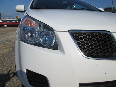 Used 2009 Pontiac Vibe image 12