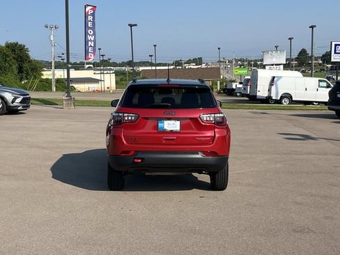 Used 2024 Jeep Compass Trailhawk AWD/4WD image 5