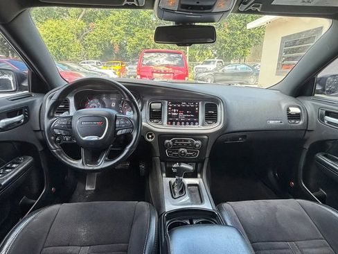 Used 2017 Dodge Charger R/T RWD image 15