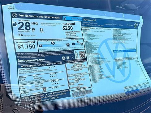 New 2026 Volkswagen Taos SE AWD/4WD image 32