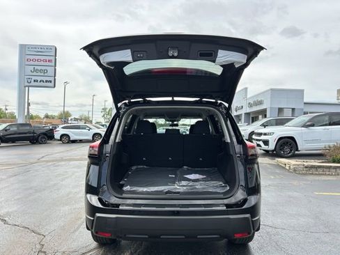 New 2026 Nissan Rogue SV AWD/4WD image 6