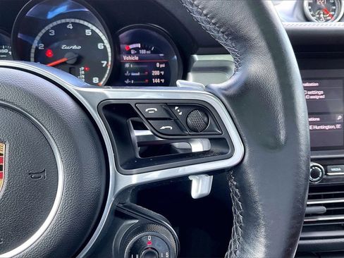 Used 2020 Porsche Macan Turbo image 12