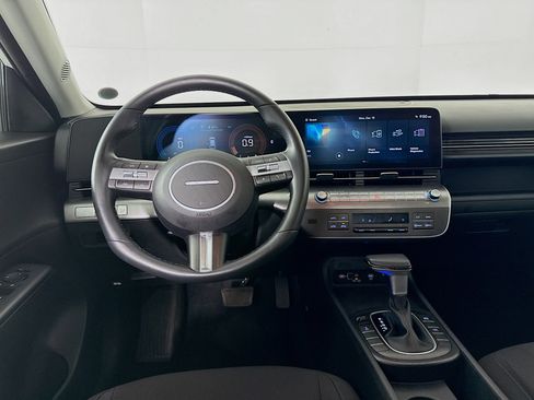 Used 2024 Hyundai Kona SEL image 25