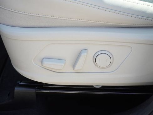 Used 2023 Kia Sorento SX AWD/4WD image 20
