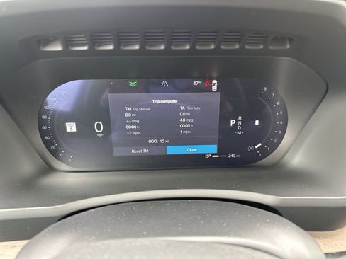 New 2026 Volvo XC90 B6 Plus image 17