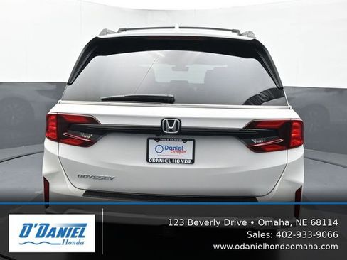 Used 2025 Honda Odyssey EX-L image 5
