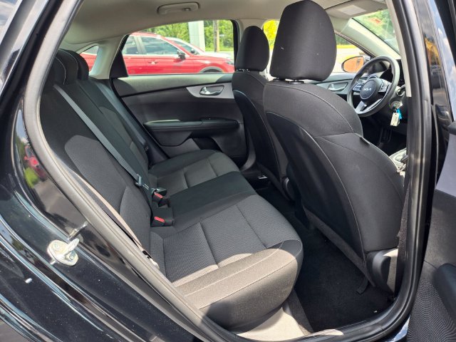 Used 2024 Kia Forte LXS w/ LXS Technology Package FWD image 19