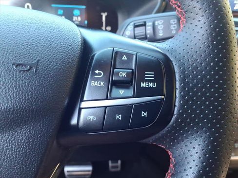 Used 2023 Ford Escape ST-Line image 19