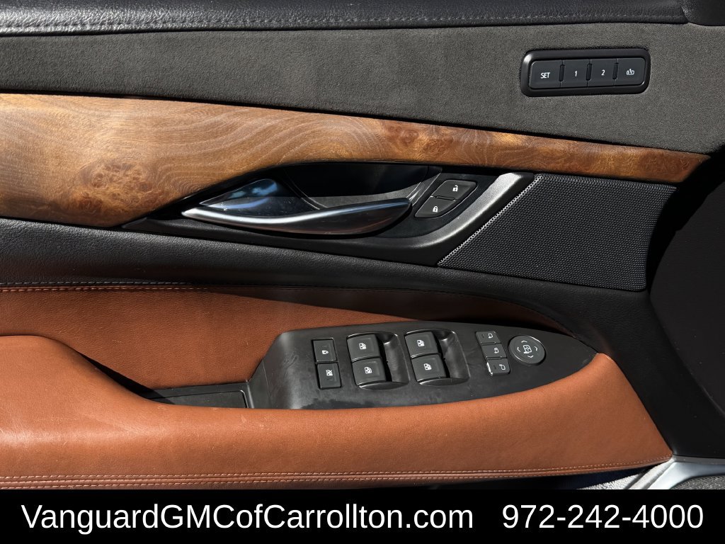 Used 2020 Cadillac Escalade Luxury RWD image 26
