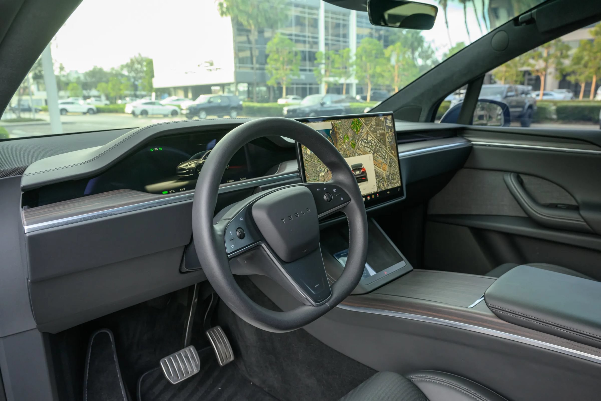Used 2024 Tesla Model X AWD/4WD image 11