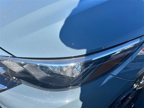 Certified 2025 Nissan Sentra SV image 7