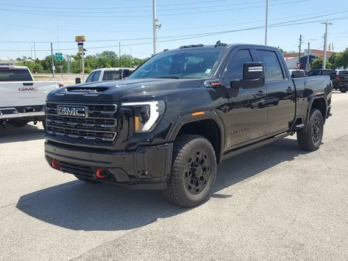 New 2026 GMC Sierra 2500 AT4 w/ AT4 Premium Plus Package AWD/4WD image 3