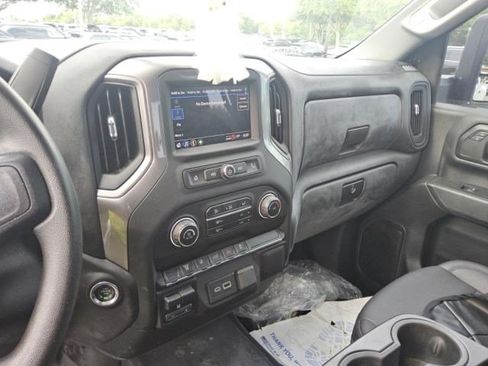 Used 2024 Chevrolet Silverado 3500 W/T AWD/4WD image 11