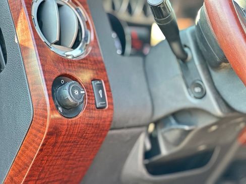 Used 2013 Ford F250 King Ranch w/ FX4 Off Road Pkg AWD/4WD image 19