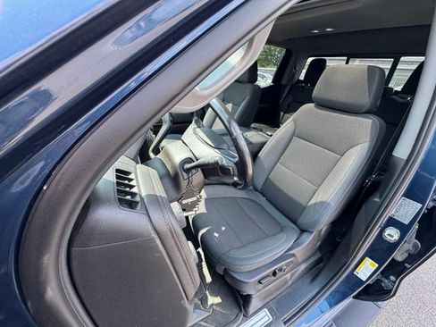 Used 2019 Chevrolet Silverado 1500 RST w/ True North Edition AWD/4WD image 9