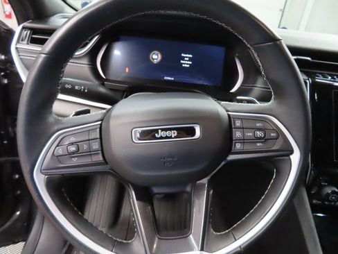 Used 2021 Jeep Grand Cherokee L Laredo AWD/4WD image 44