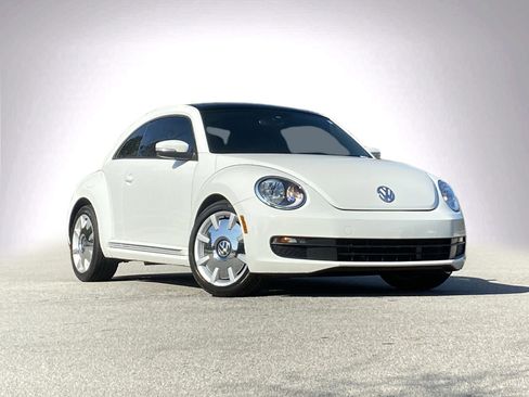 Used 2016 Volkswagen Beetle 1.8T SEL image 2