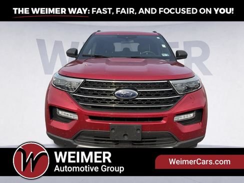 Used 2020 Ford Explorer XLT w/ Equipment Group 202A AWD/4WD image 2