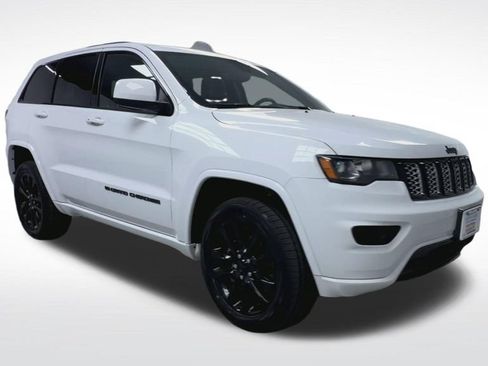 Used 2022 Jeep Grand Cherokee Laredo X AWD/4WD image 19