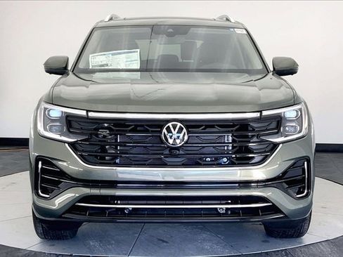New 2026 Volkswagen Atlas SEL Premium R-Line image 3