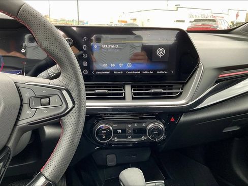 New 2026 Chevrolet Trax RS w/ Driver Confidence Package FWD image 8