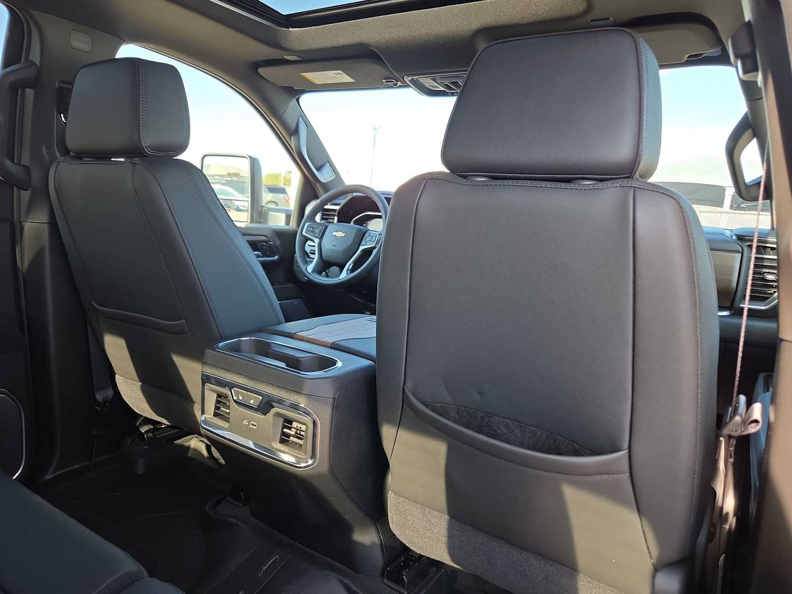 New 2026 Chevrolet Silverado 2500 High Country w/ Technology Package AWD/4WD image 16