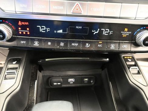 Used 2023 Kia Telluride SX Prestige image 18