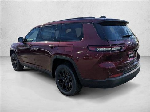 New 2025 Jeep Grand Cherokee L Altitude image 9