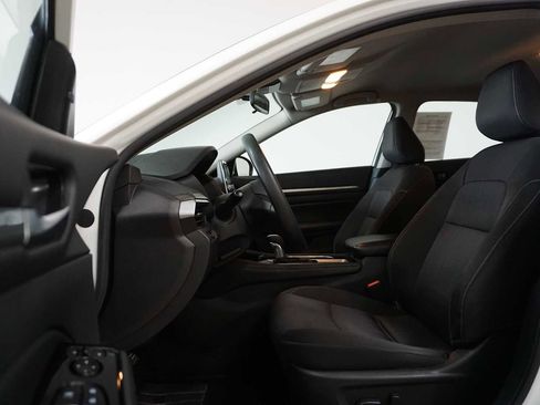 Used 2023 Nissan Altima 2.5 SV image 13