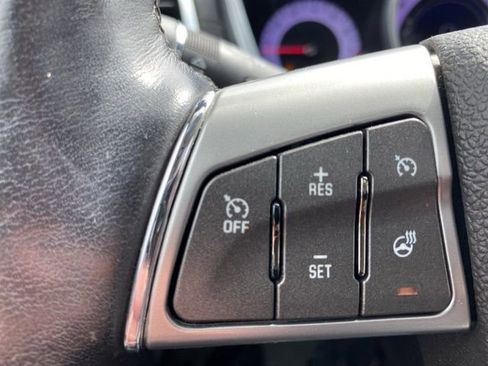 Used 2012 Cadillac SRX Luxury image 21