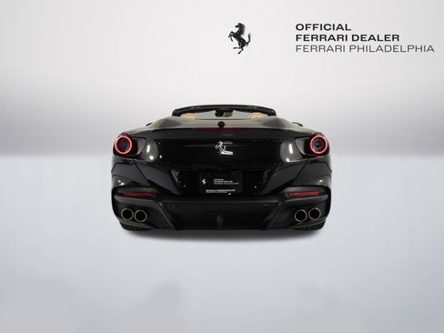 Certified 2022 Ferrari Portofino M image 7