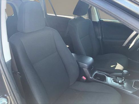 Used 2016 Toyota RAV4 LE AWD/4WD image 29