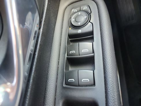 Used 2019 GMC Terrain Denali w/ Advanced Safety Package image 21