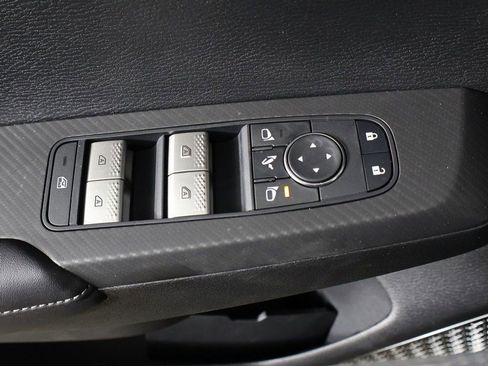 New 2026 Mitsubishi Outlander SE image 43