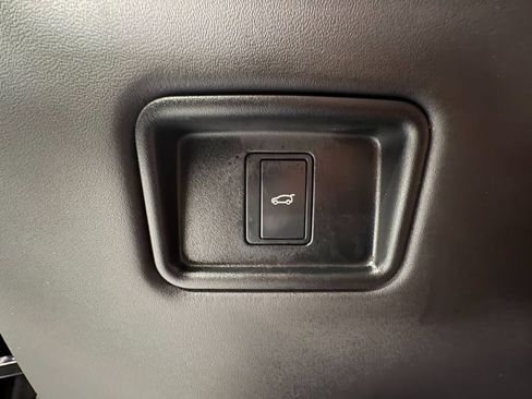 Used 2024 Land Rover Range Rover Sport Dynamic SE AWD/4WD image 32