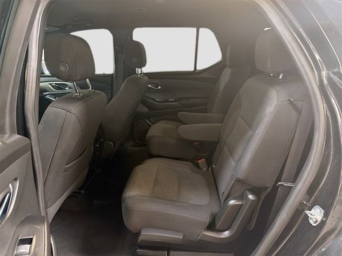 Used 2024 Chevrolet Traverse LT image 24